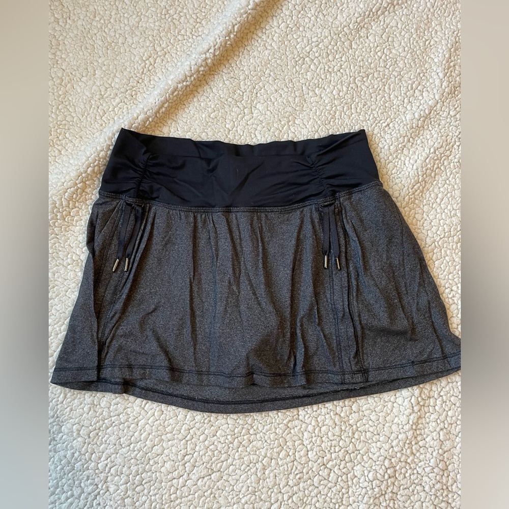 Lululemon skirt with built in shorts size 6